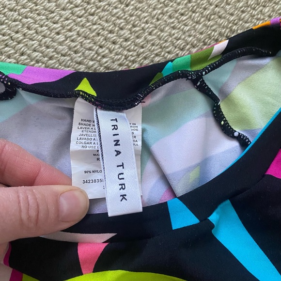 Trina Turk Long Sleeve Swim Tee Small - Picture 3 of 8